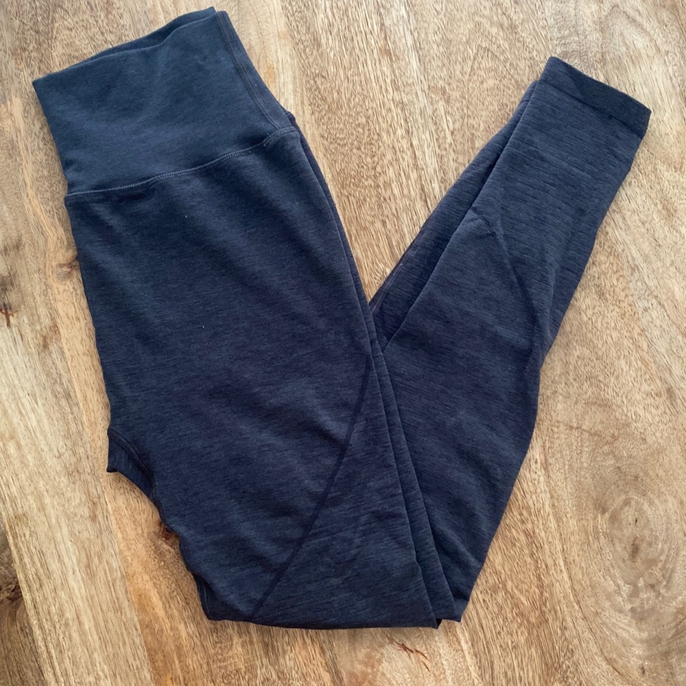 GRAY ALPHALETE REVIVAL LEGGINGS